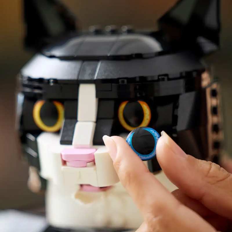 Lego Ideas 21349 Gato Esmoquin