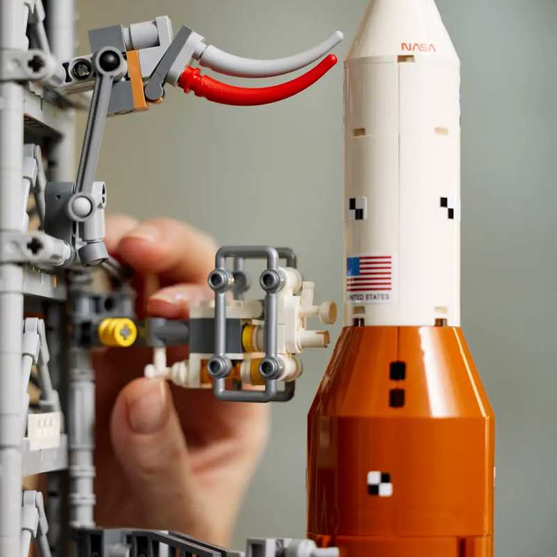 Lego Icons 10341 Nasa Sistema De Lanzamiento Espacial Artemis