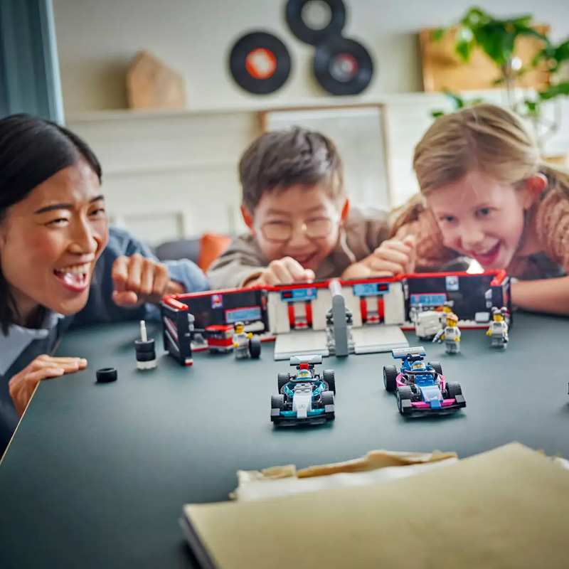 Lego City 60444 Garaje De F10 Y Vehiculo Mercedes-Amg Y Alpine
