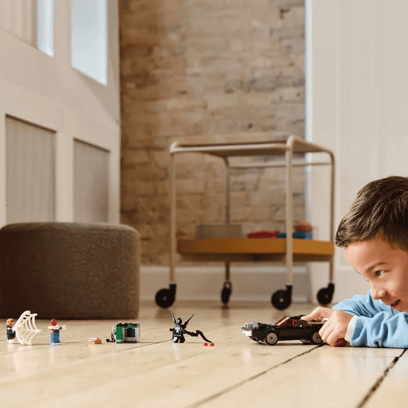 Lego Marvel 76309 Spider-Man Vs Venom Un Auto Deportivo