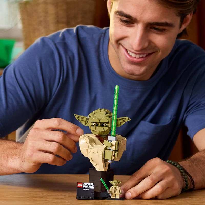 Lego Star Wars 75438 Busto De Yoda (6)