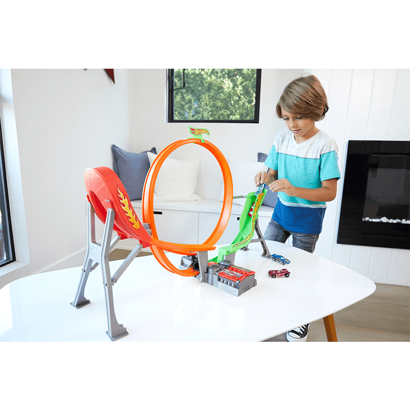 Mattel Hot Wheels Fcf18 Pista De Carreras Power Shift