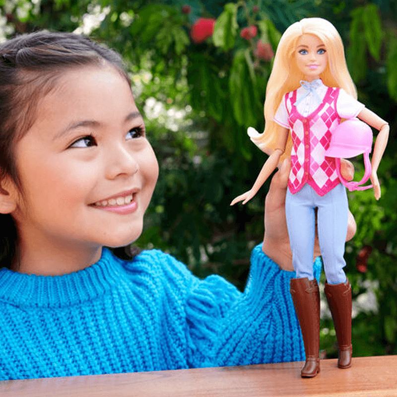 Mattel Barbie Hxj38 Muñeca Malibu Con Ropa Y Accesorios Para Montar