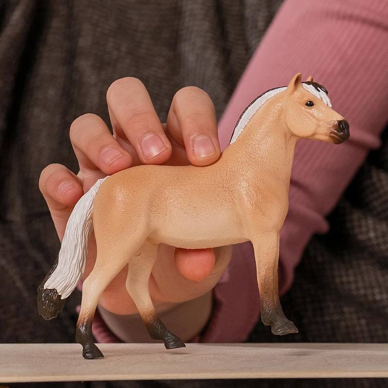 Schleich  13979 Caballo Fiordo Noruego Castrado