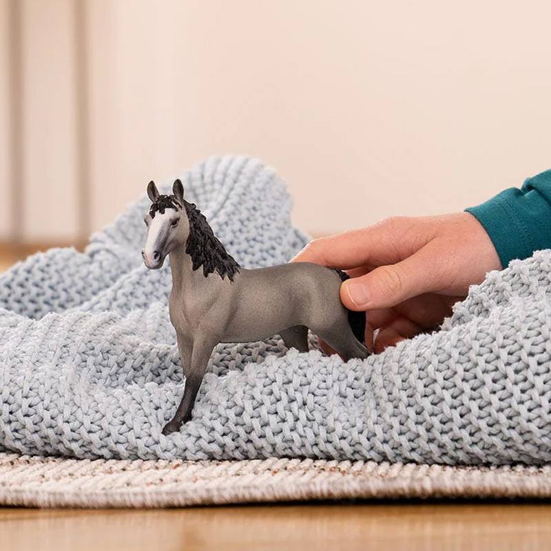 Schleich  13955 Caballo Con Silla Francesa