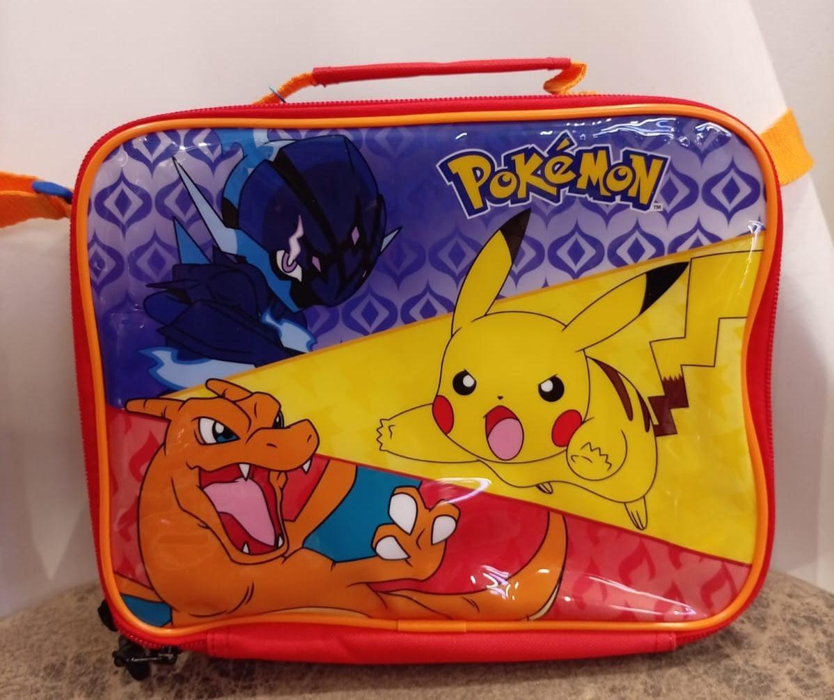 Nasa Pokémon Pkm003-Lb013A Lonchera Infantil Pikachu, Rayqaza Y Char