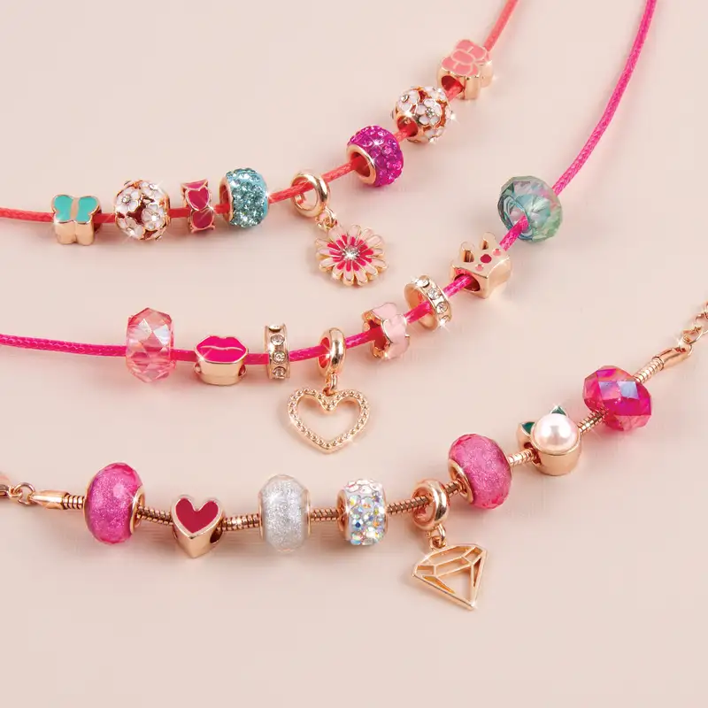 Make It Real Diy 1722 Pulseras Con Dijes Halo: Piensa En Rosa