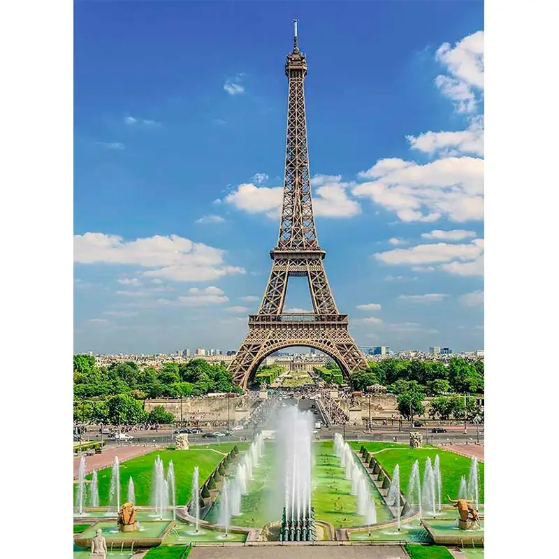 RAVENSBURGER OVERLOOKING THE EIFFEL TOWER 136438