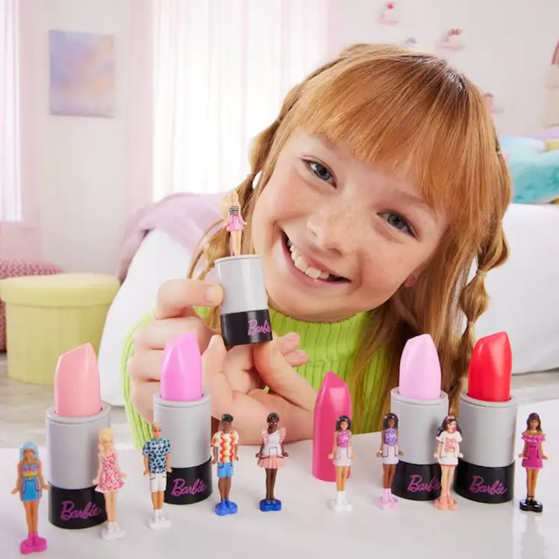 Mattel Barbie Hyf19 Muñeca Barbieland Fashionistas En Tubo De Lapiz Labial Revelación Sorpresa